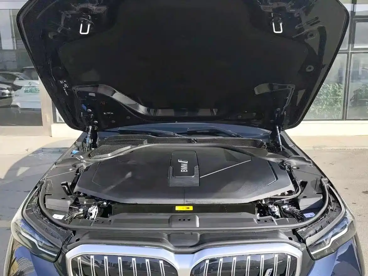 BMW i5 2025 xDrive 50L M Sport Package фото 13