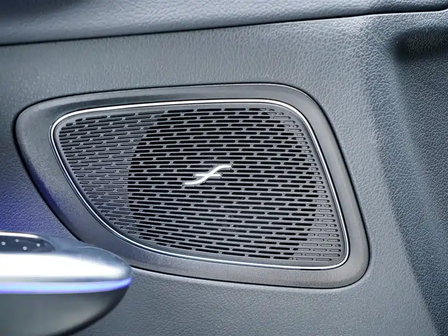 Mercedes-Benz C-Class 2023 C 260 L Sport фото 17