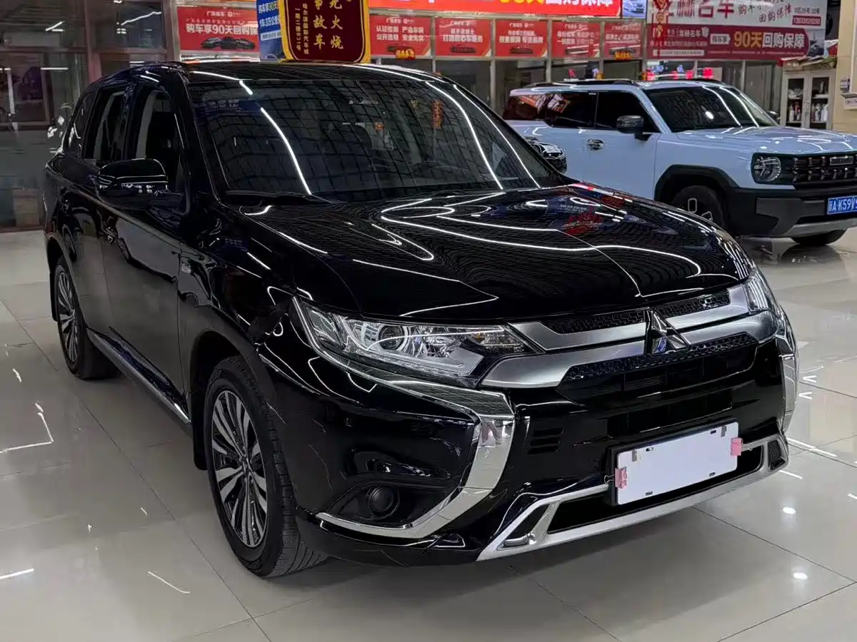 Mitsubishi Outlander 2022 2021 2.0L FWD Comfort Edition 5-seater