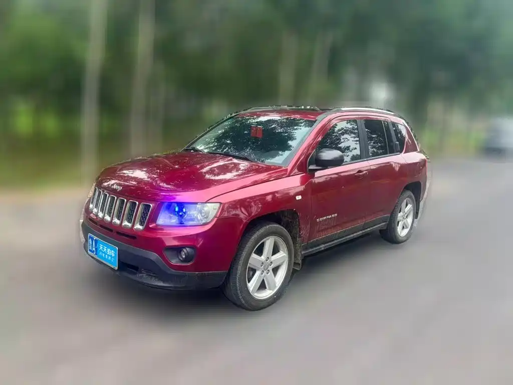 Jeep Compass (Import) 2012 2012 2.4L AWD Urban Edition