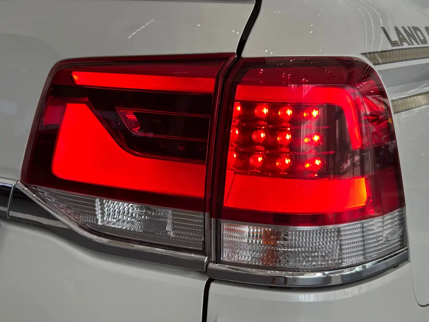 Toyota Land Cruiser (Import) фото 18