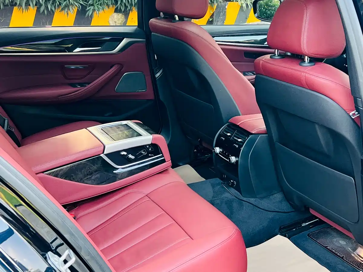 BMW 5 Series 2018 Facelift 530Li Exclusive M Sport Package фото 15