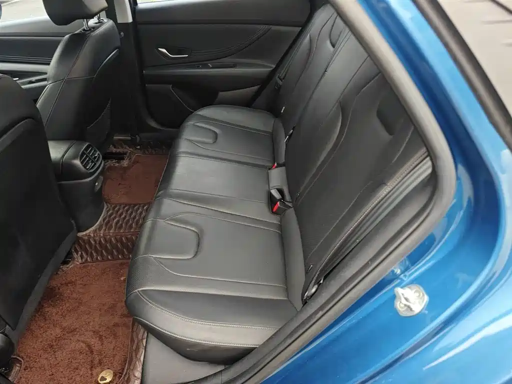 Hyundai Elantra 2022 1.5L CVT GLX Elite Edition фото 17