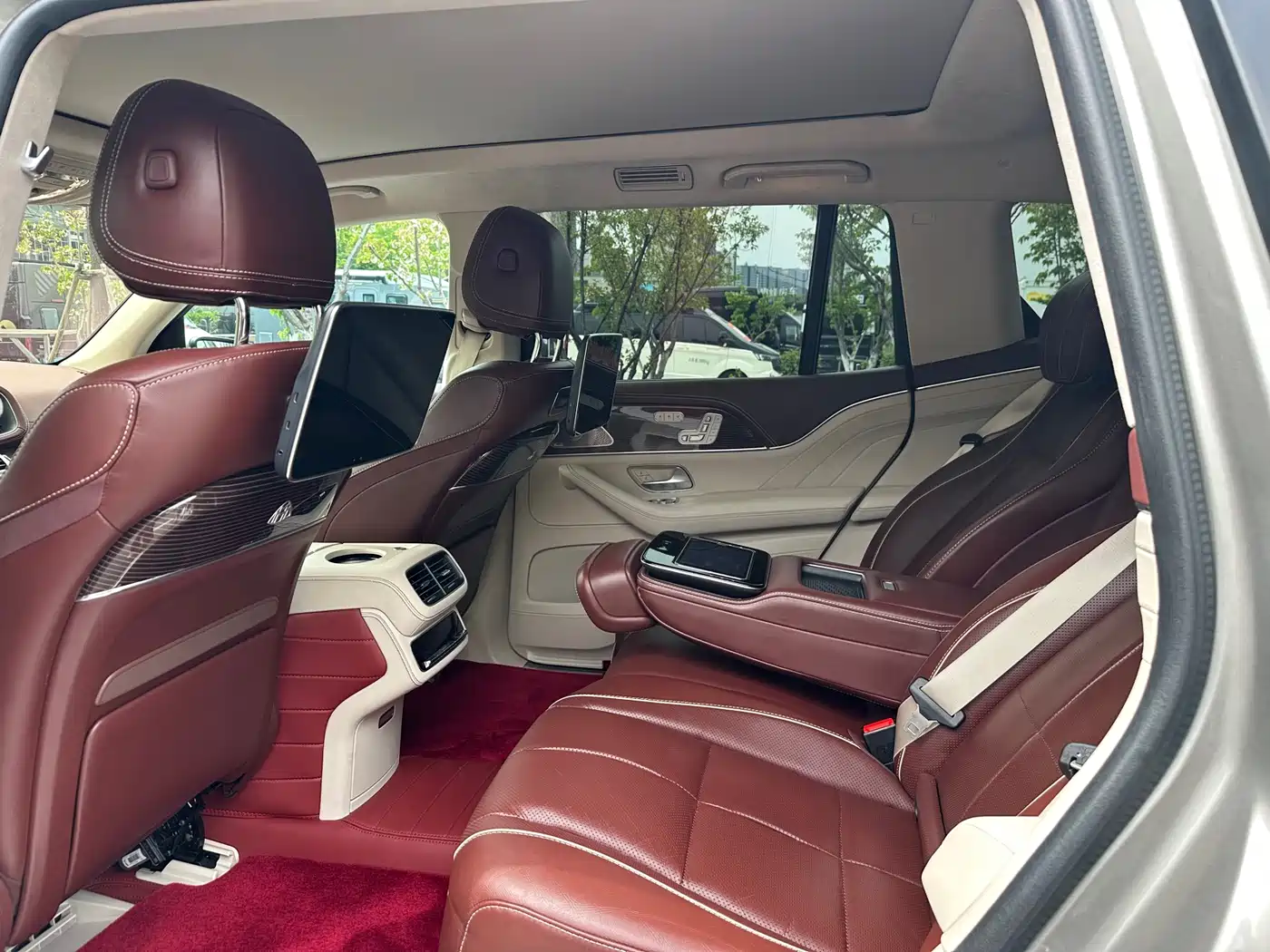 MERCEDES-BENZ MAYBACH GLS