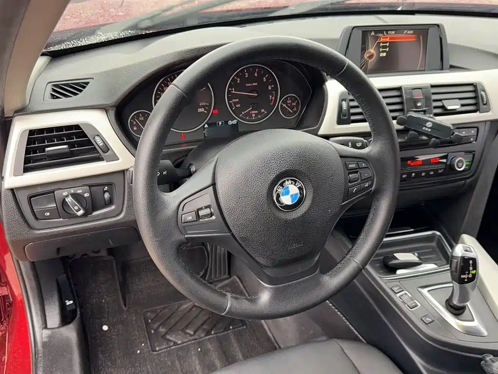 BMW 3 Series 2015 320Li Super Joy Fashion фото 14