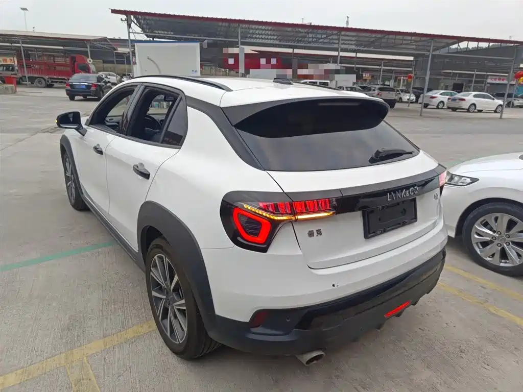 Lynk & Co 02 2021 1.5TD DCT 2WD Power Champion Edition фото 23