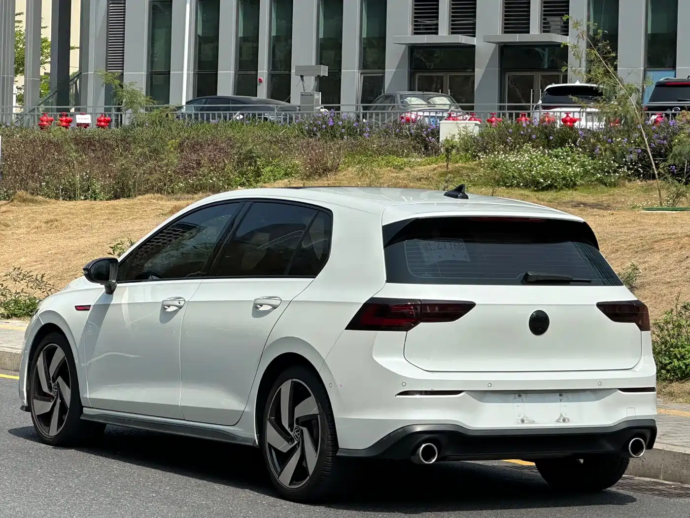 VOLKSWAGEN GOLF GTI