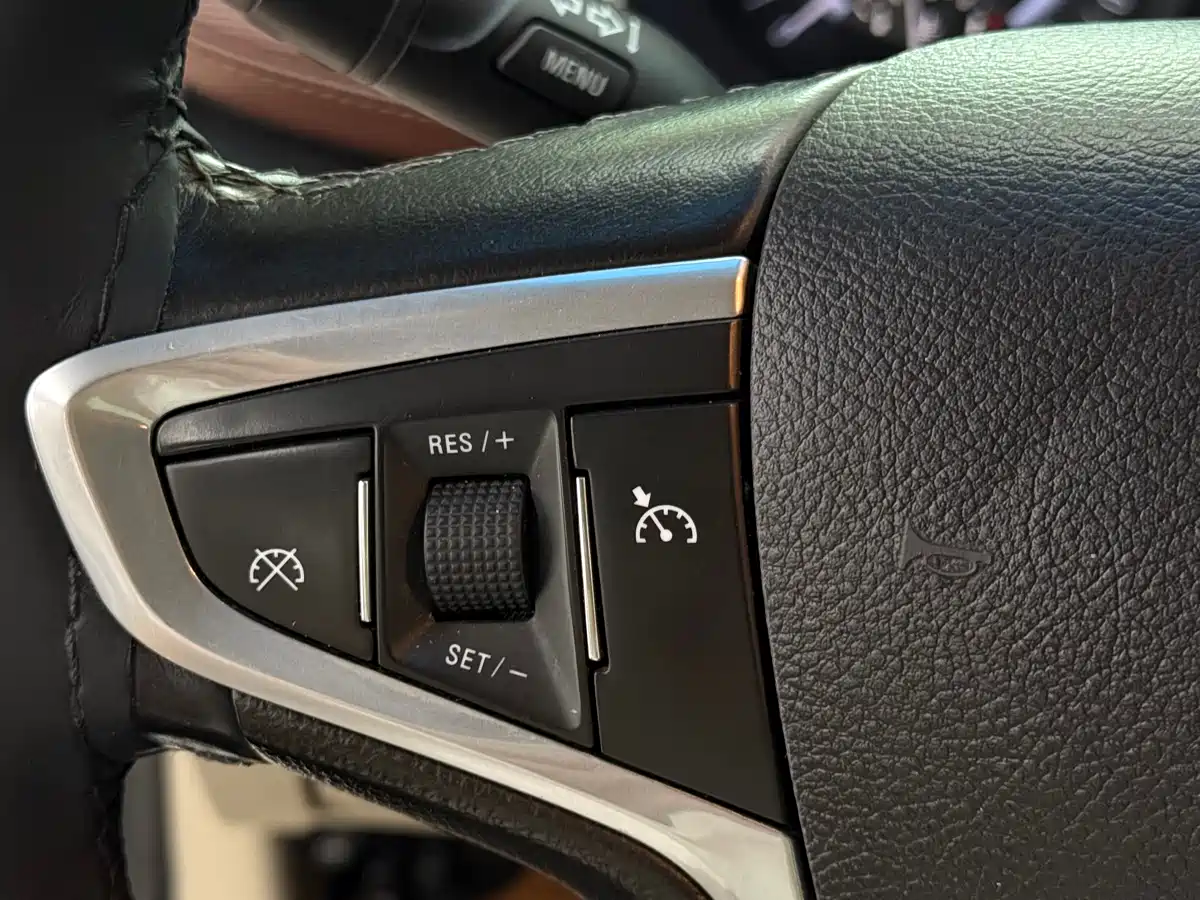 Buick GL8 2018 28T Luxury Model China VI фото 14