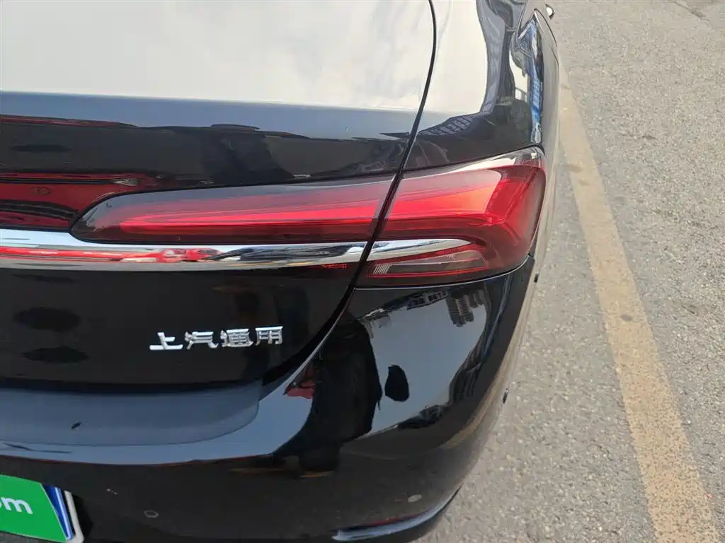 Buick LaCrosse 2022 652T Luxury фото 24