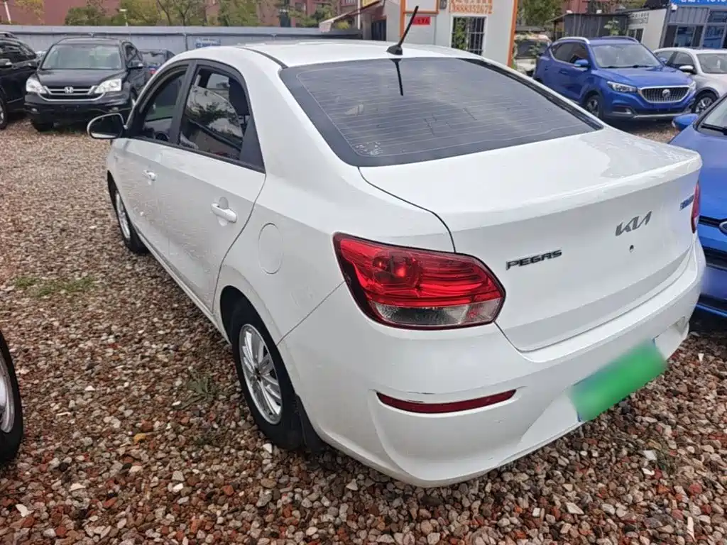 Kia Huan Chi 2022 2020 Facelift 1.4L Auto Comfort Sunroof Edition