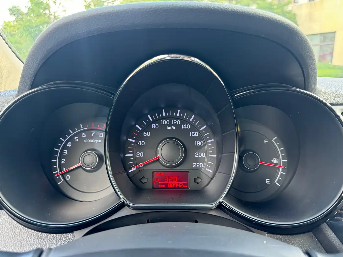 Kia K2 2013 2012 Sedan 1.4L AT GLS Commemorative Edition
