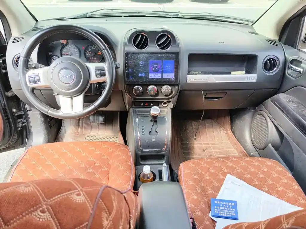 Фото 12 - Jeep Compass (Import)