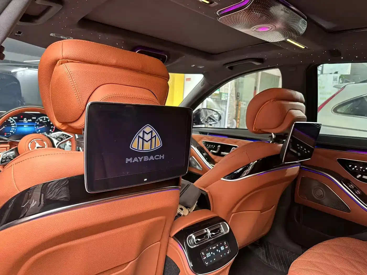 Mercedes-Benz S-Class 2012 S 300 L Luxury Grand Edition фото 6