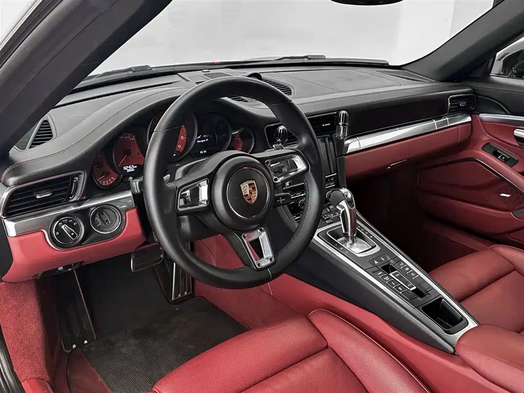 Porsche 911 2014 Targa 4 3.4L фото 10