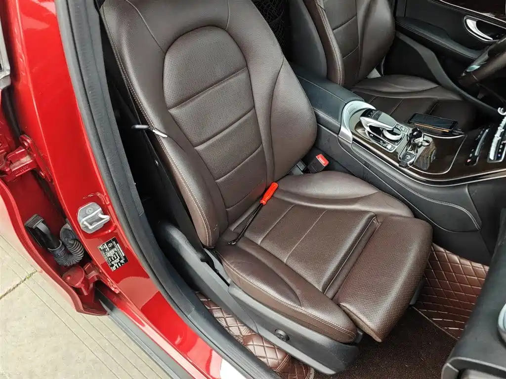Mercedes-Benz GLC 2018 Facelift GLC 260 4MATIC Dynamic фото 20