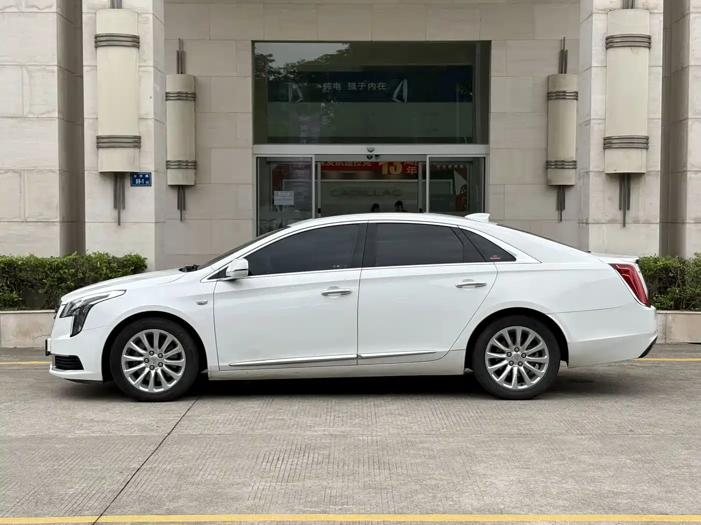 Cadillac XTS 2018 28T Technology фото 7