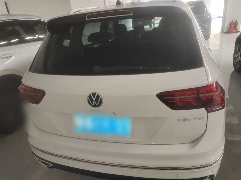 Volkswagen Tiguan L 2022 330TSI Auto 2WD R-Line Premium Edition фото 6