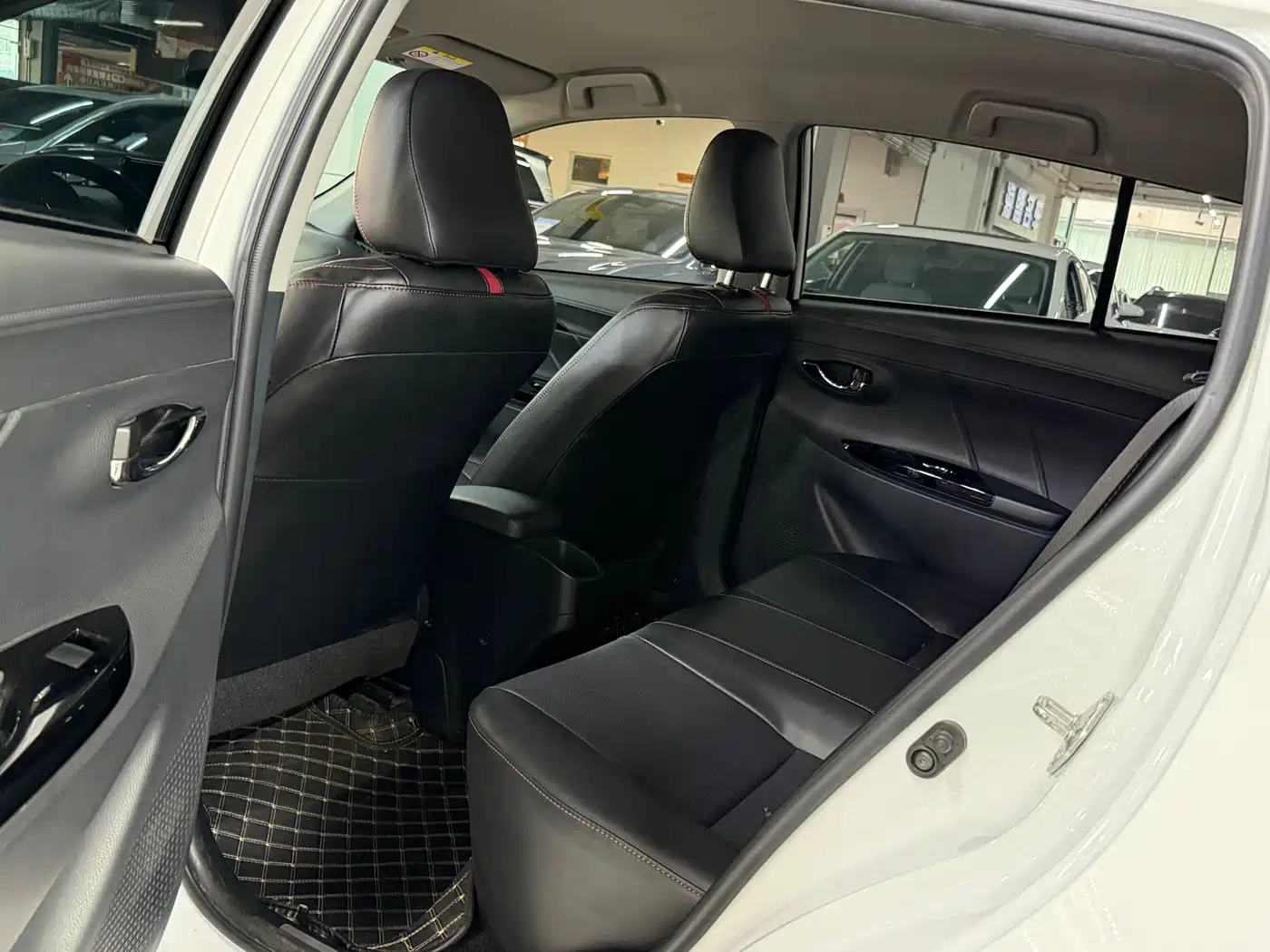 Toyota YARiS L Zhi Xuan 2022 Zhi Xuan X 1.5L CVT Luxury PLUS Edition фото 4