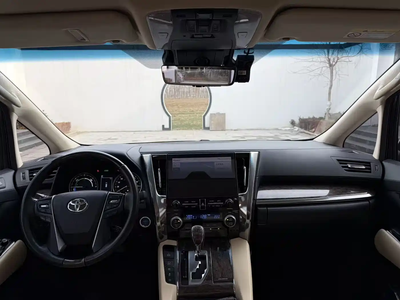 Toyota Vellfire 2021 Crown Hybrid 2.5L HV Premium Edition фото 10