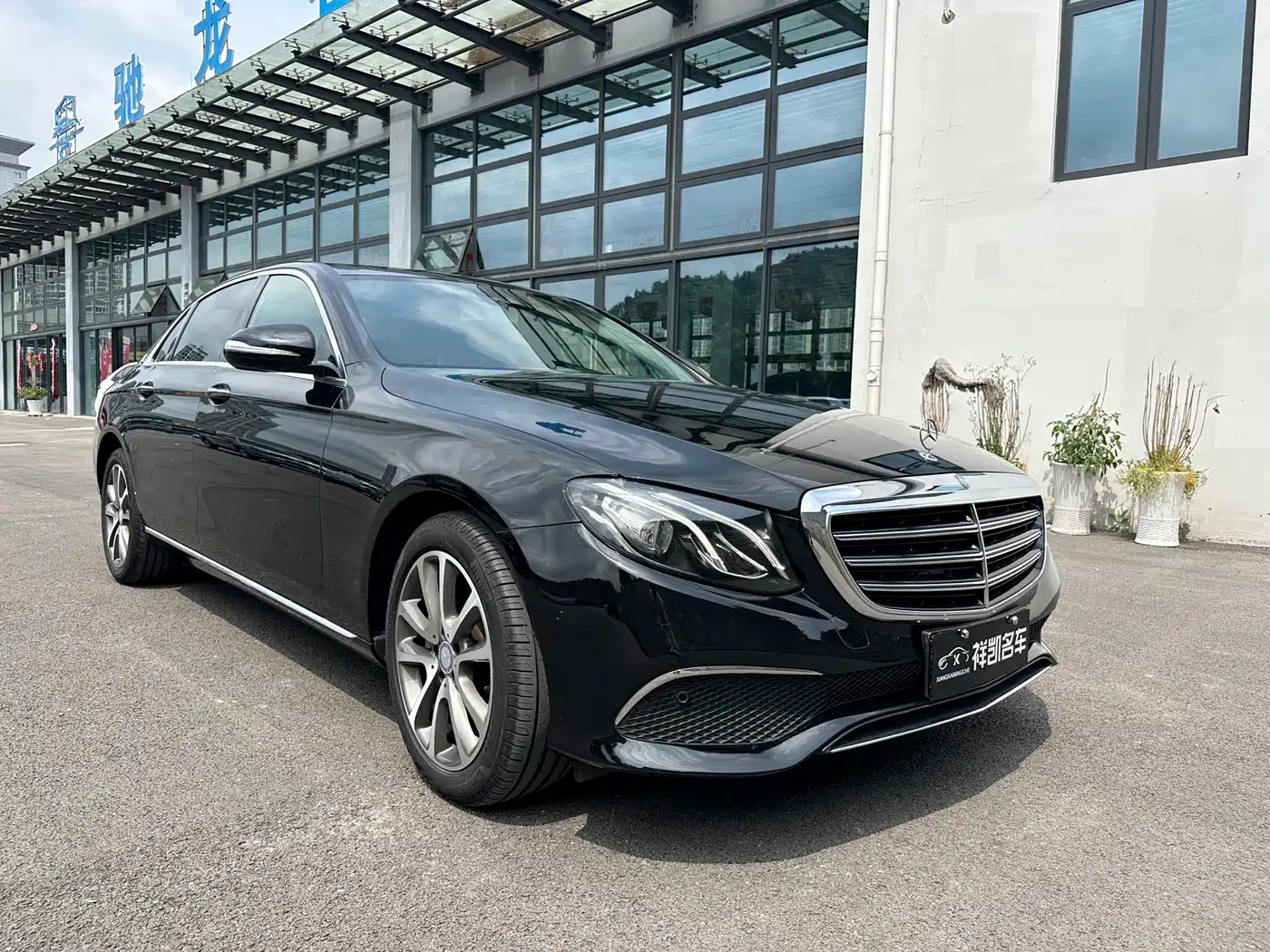 Mercedes-Benz E-Class 2016 E 300 L Fashion Type фото 3