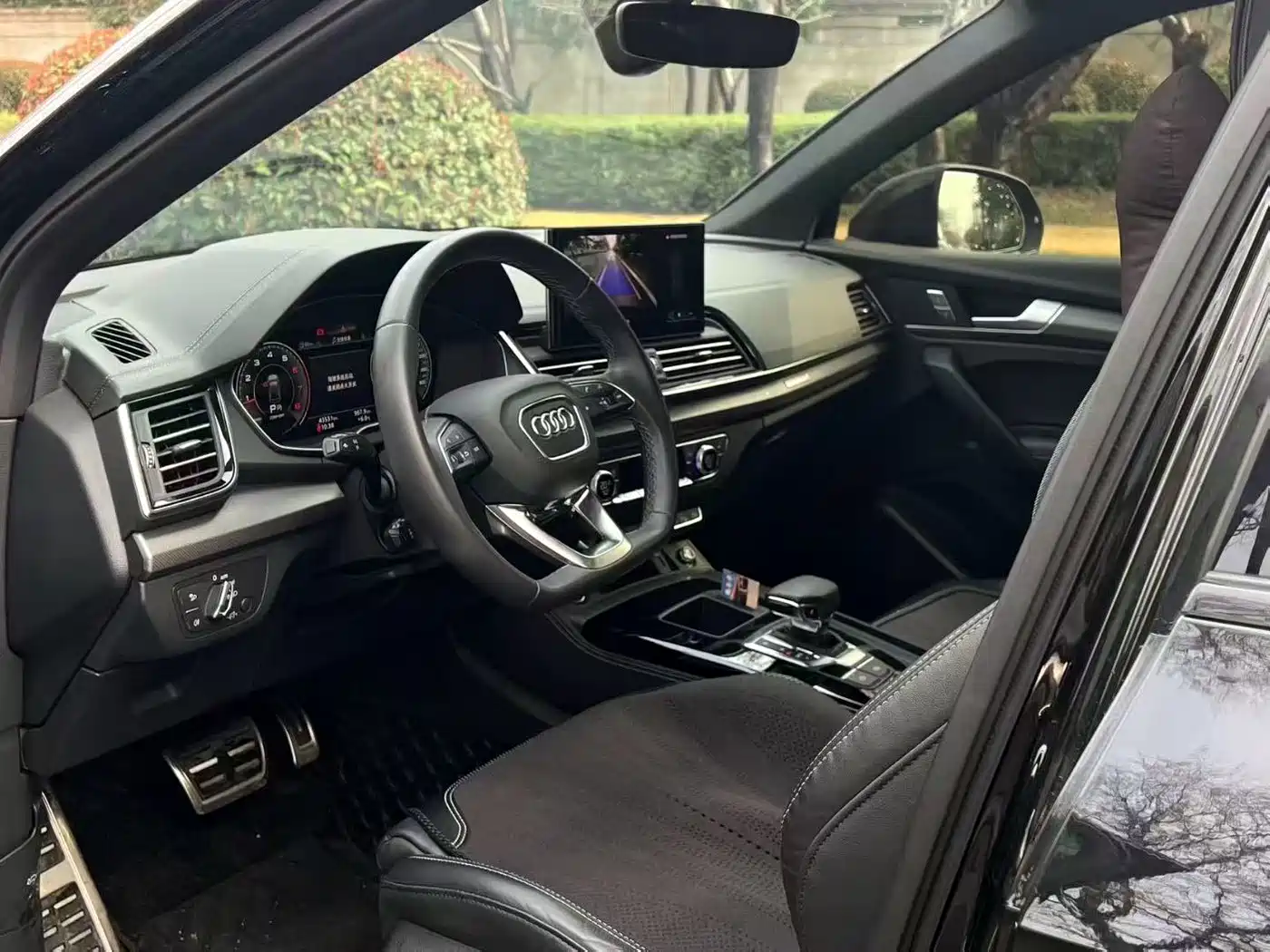 Audi Q5L 2024 Model 40 TFSI Luxury Dynamic фото 8