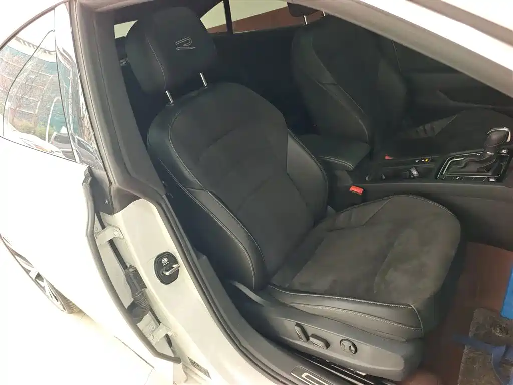 VOLKSWAGEN FAW-CC