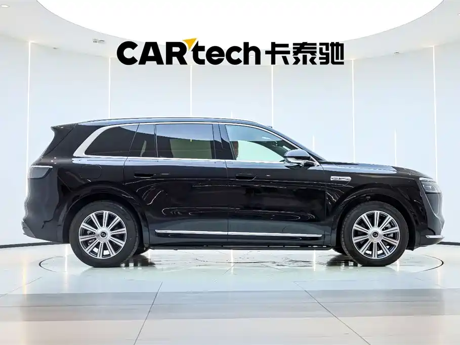 AITO Wenjie AITO M8 2025 Extended Range Ultra 53.4kWh 6-Seater фото 4