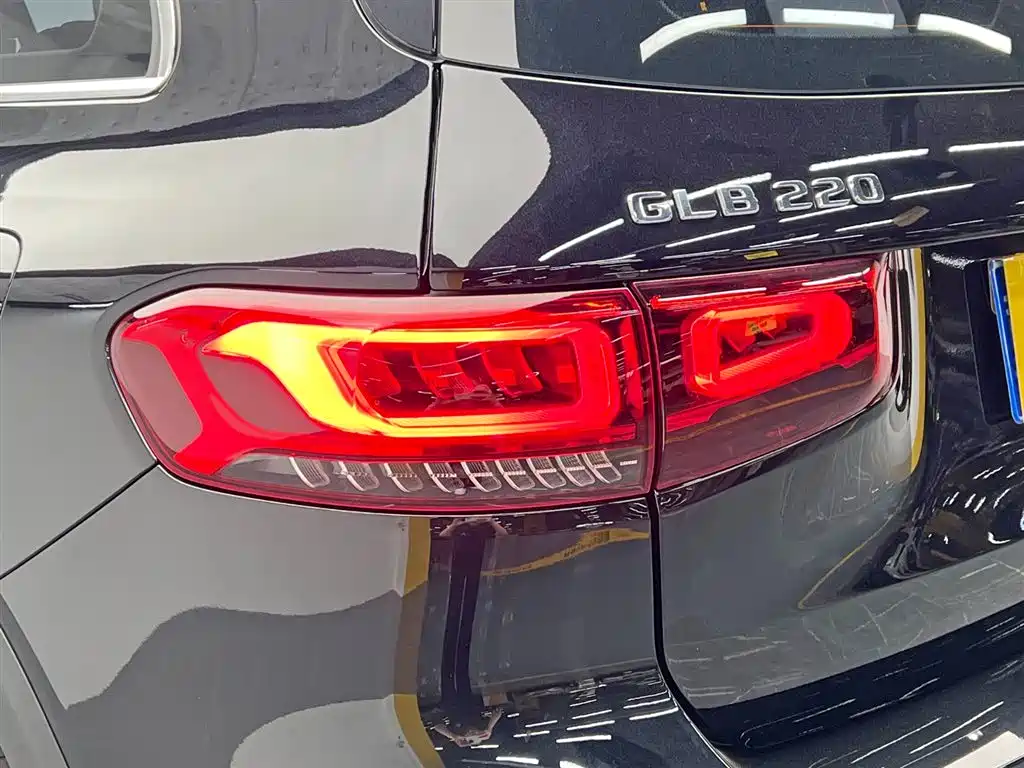 Mercedes-Benz GLB 2023 GLB 220 Style фото 10