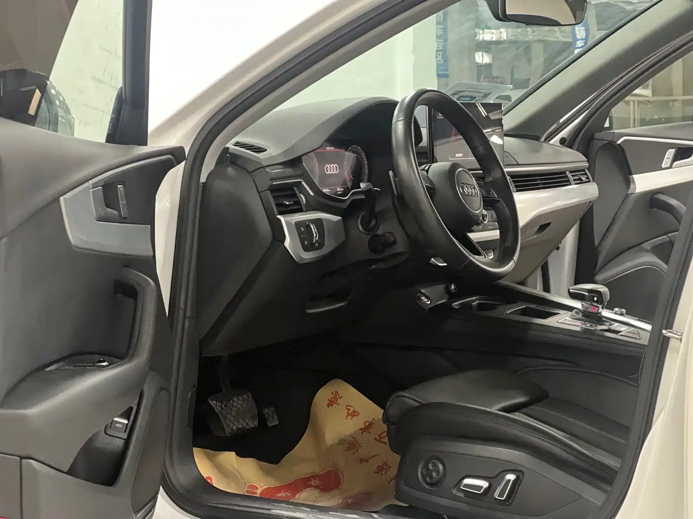 Фото 4 - Audi A4L
