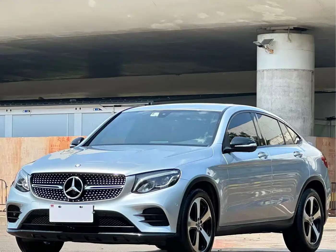 Mercedes-Benz GLC Coupe 2017 GLC 200 4MATIC Coupe SUV