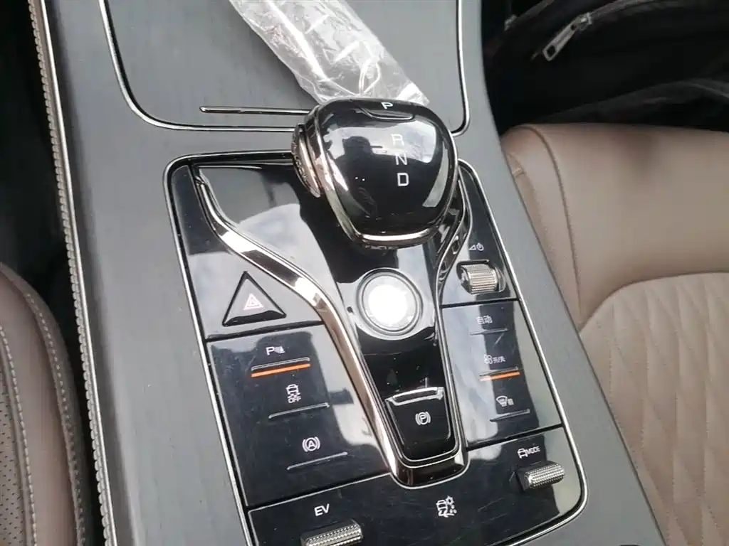 BYD Han 2022 DM-i 121KM Premium Edition фото 14
