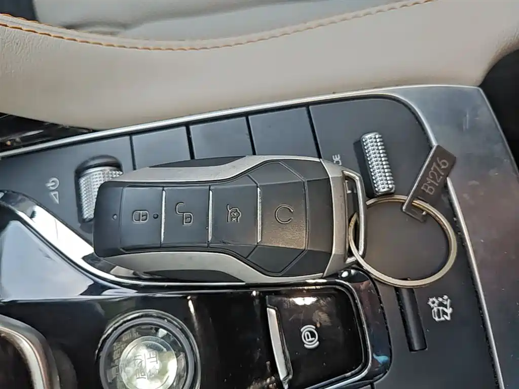 BYD Song PLUS PHEV 2021 DM-i 110KM Flagship PLUS фото 9