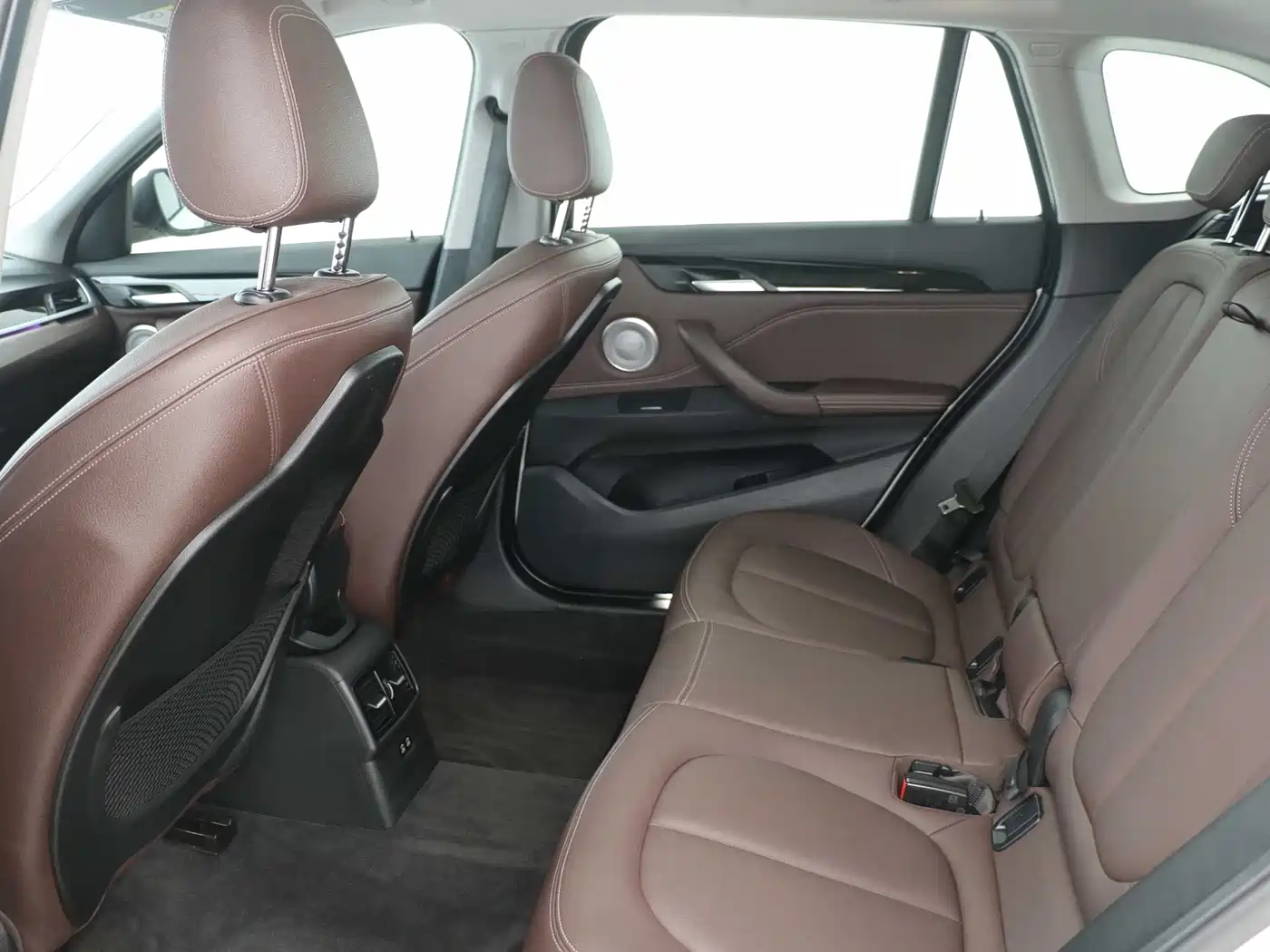 BMW X1 2021 sDrive25Li Leading фото 12
