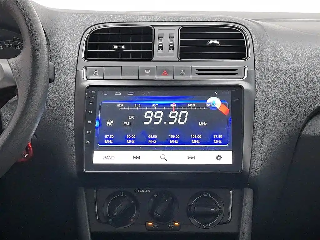 Volkswagen Polo 2018 1.5L Auto Safe Drive фото 12