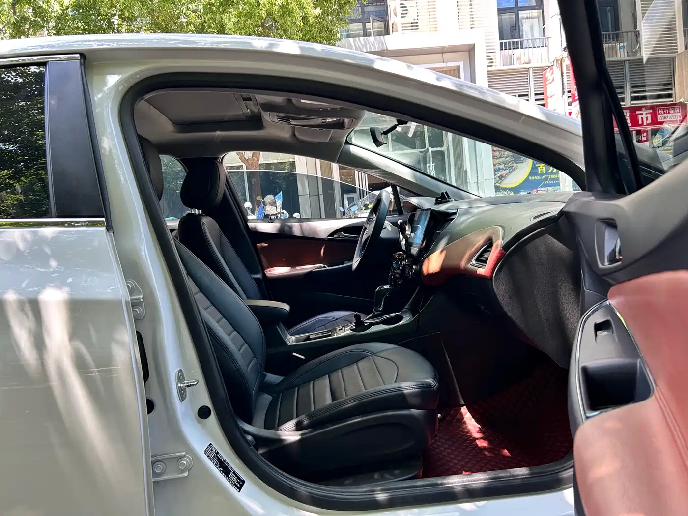 Chevrolet Cruze 2017 1.5L Automatic Pioneer Sunroof фото 7
