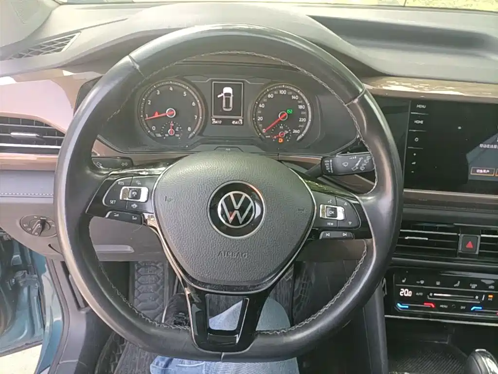 Volkswagen Tharu 2021 280TSI 2WD Luxury Plus фото 3