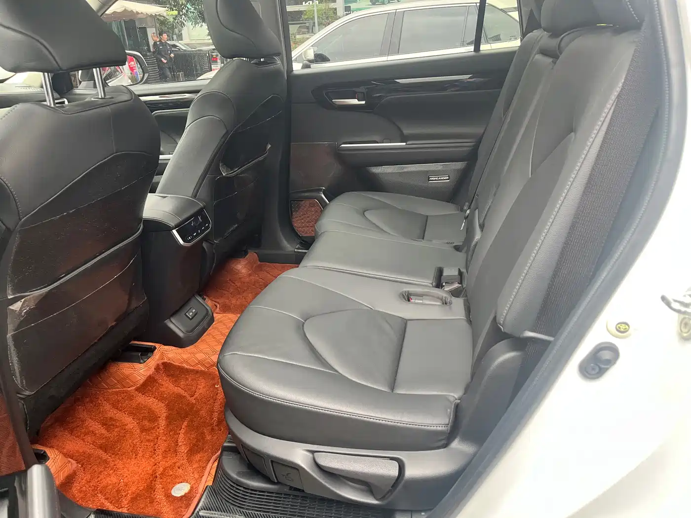 Toyota Highlander 2022 Model Dual Engine 2.5L 4WD Premium Edition 7-Seater фото 11