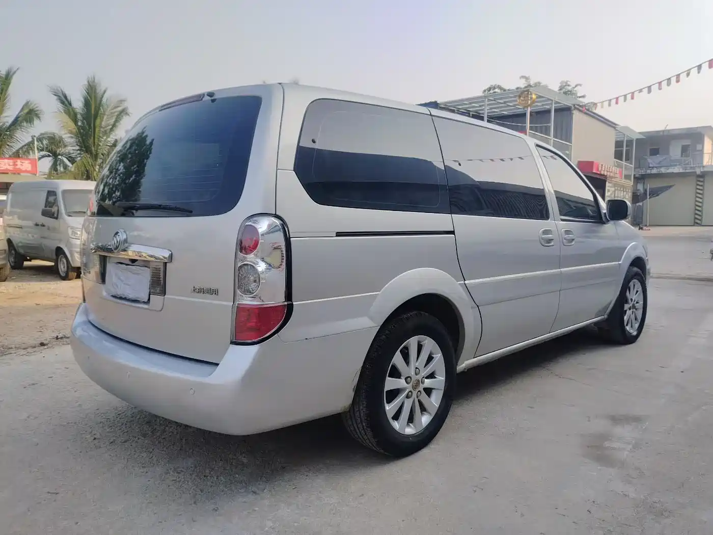 Buick GL8 2013 2.4L Classic фото 5