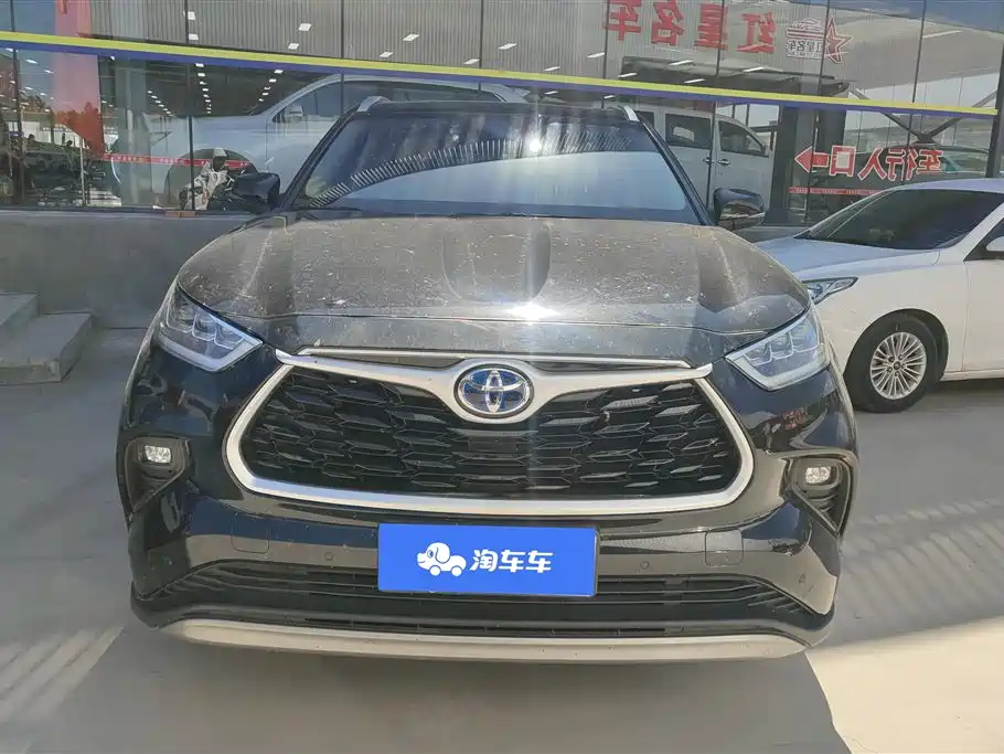 Toyota Highlander 2022 Model Dual Engine 2.5L 4WD Premium Edition 7-Seater фото 2