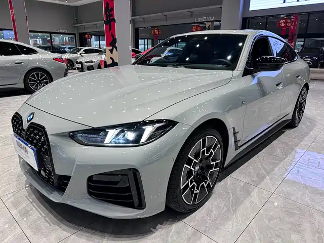 BMW 4-SERIES 2025
