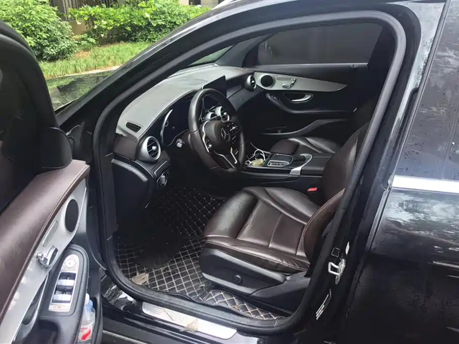 Mercedes-Benz GLC 2021 GLC 260 L 4MATIC Sporty фото 9