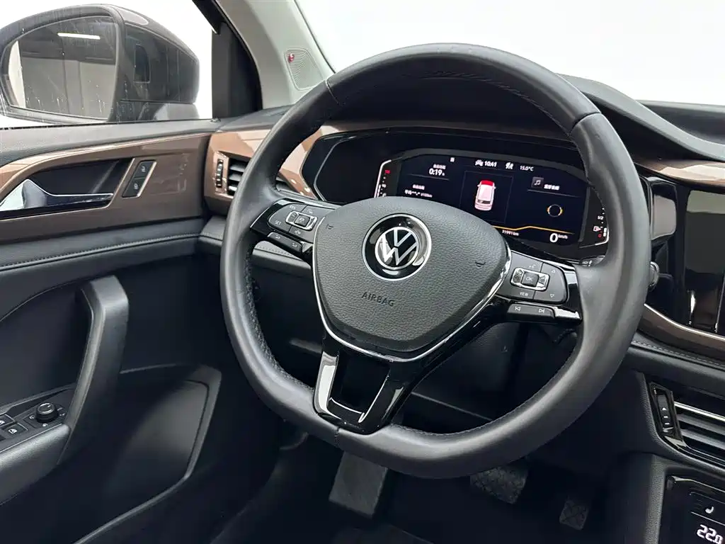 Volkswagen Tharu 2022 330TSI AWD Flagship Edition фото 9