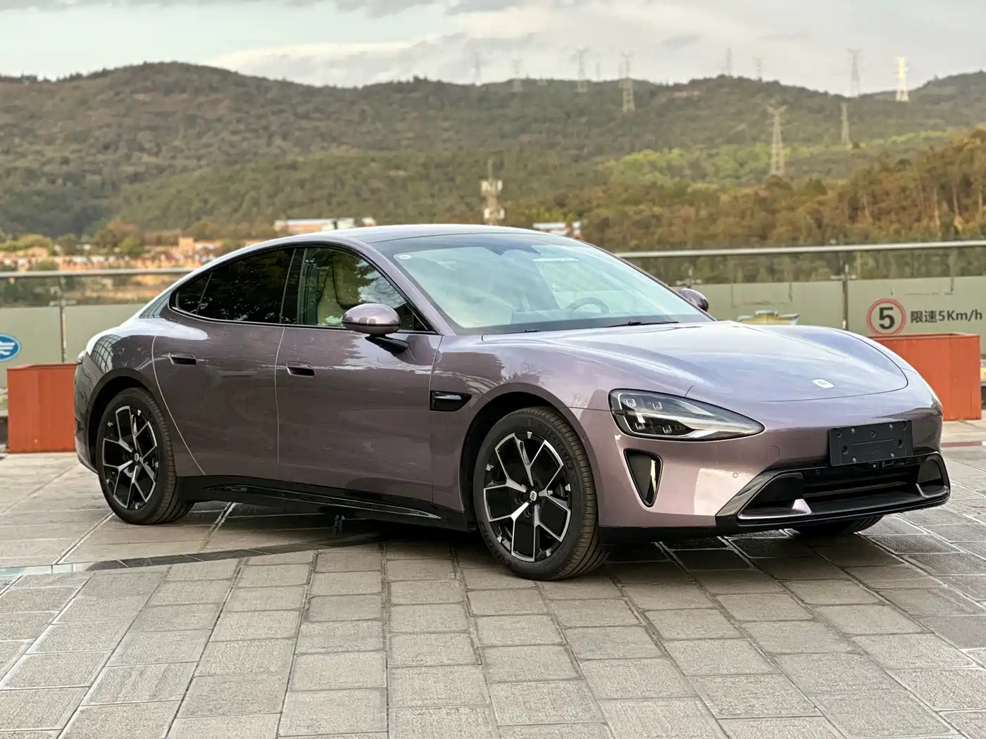 XIAOMI CAR XIAOMI SU7