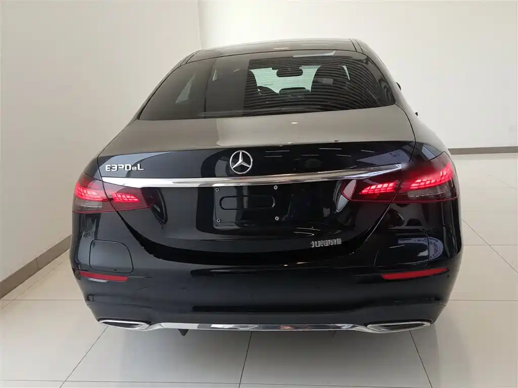 Mercedes-Benz E-Class New Energy 2023 E 350 e L Plug-in Hybrid Sport Sedan фото 4