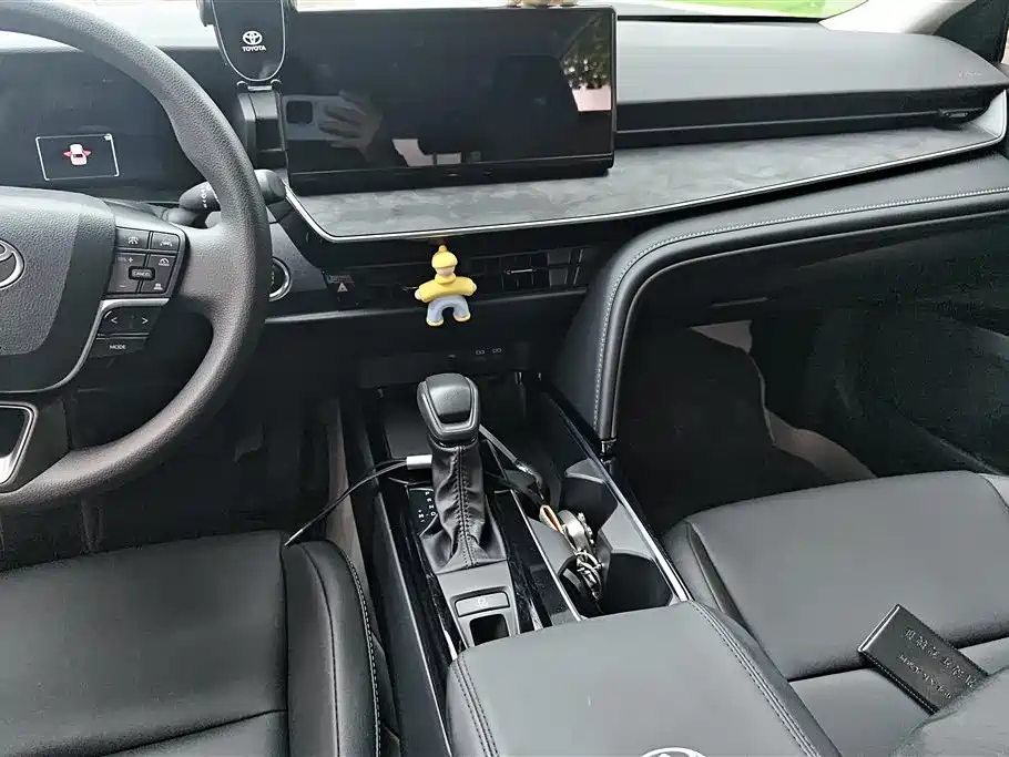 Toyota Camry 2024 2.0E Elite Edition фото 16