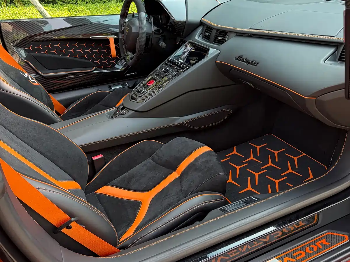 Lamborghini Aventador 2013 LP 700-4 Roadster фото 7