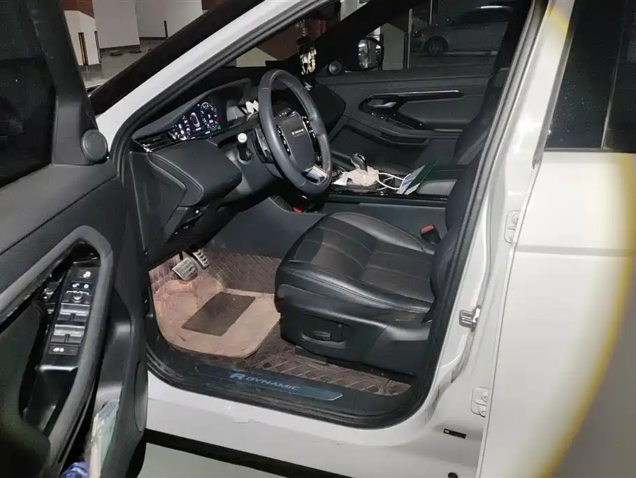 Land Rover Range Rover Evoque 2020 Model 249PS R-DYNAMIC S Gloss Black Sport Edition фото 9