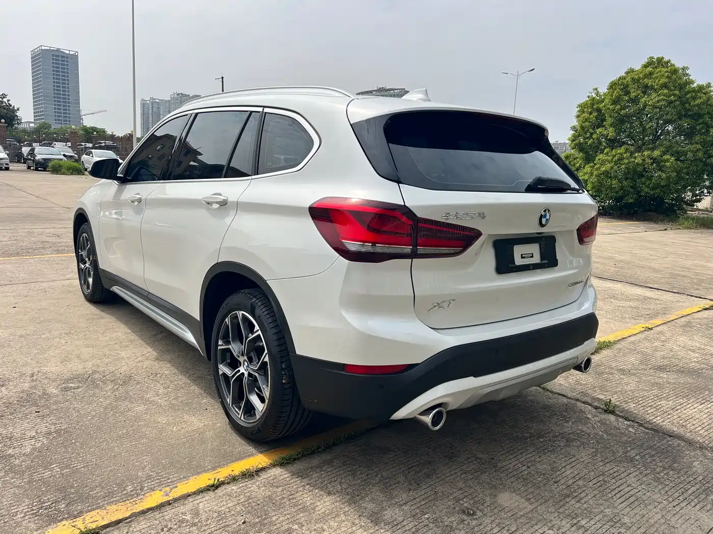 BMW X1 2022 sDrive20Li Premium фото 11