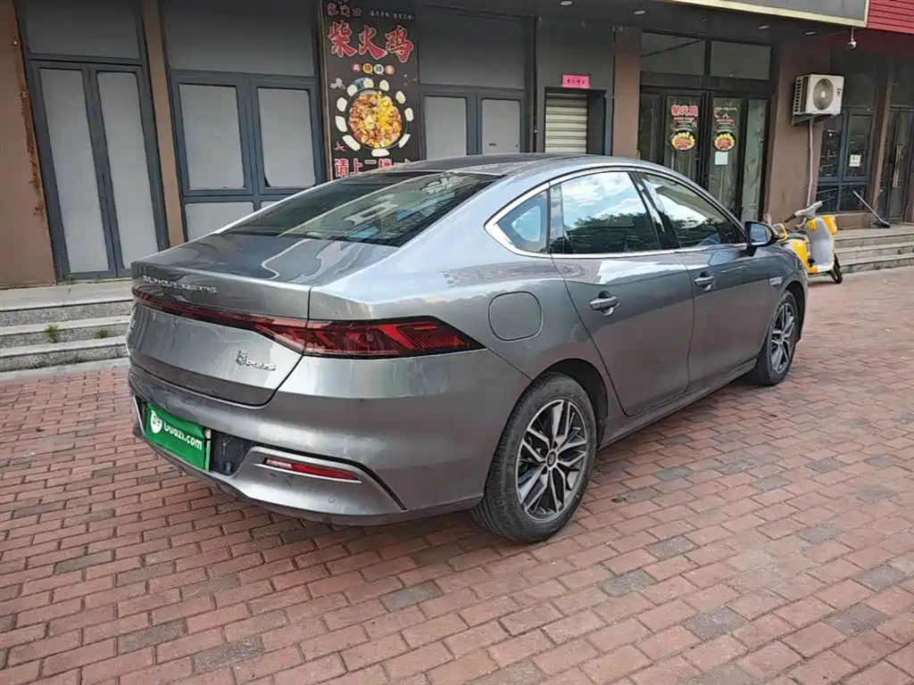 BYD Qin PLUS 2021 DM-i 55KM Flagship фото 7