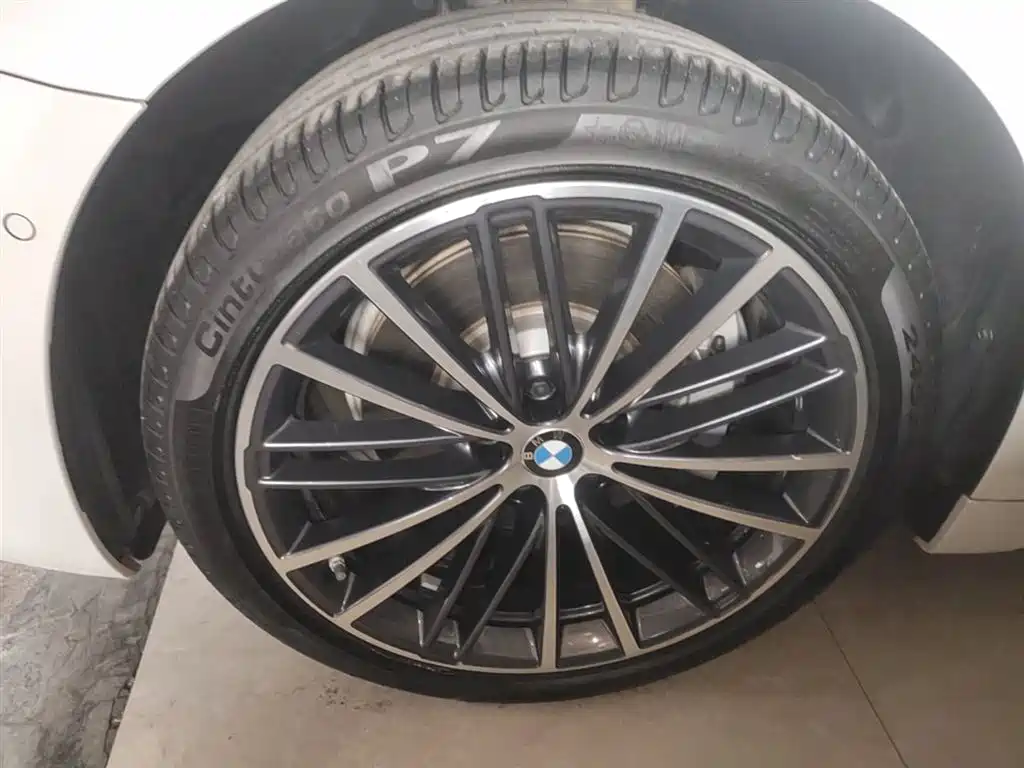BMW 5 Series 2022 Facelift 530Li Leading M Sport Package фото 23